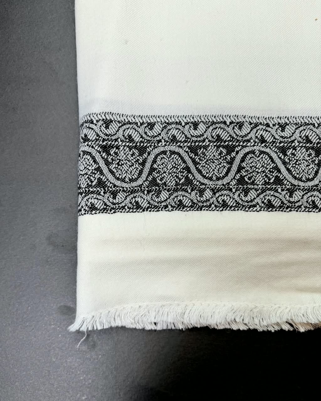 Traditional Indian Border Shawl