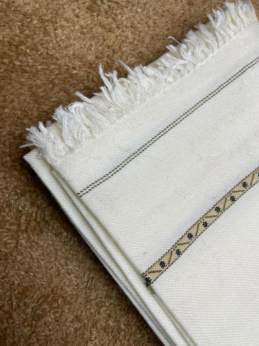 Kids White Wool Shawl – Premium Winter Collection